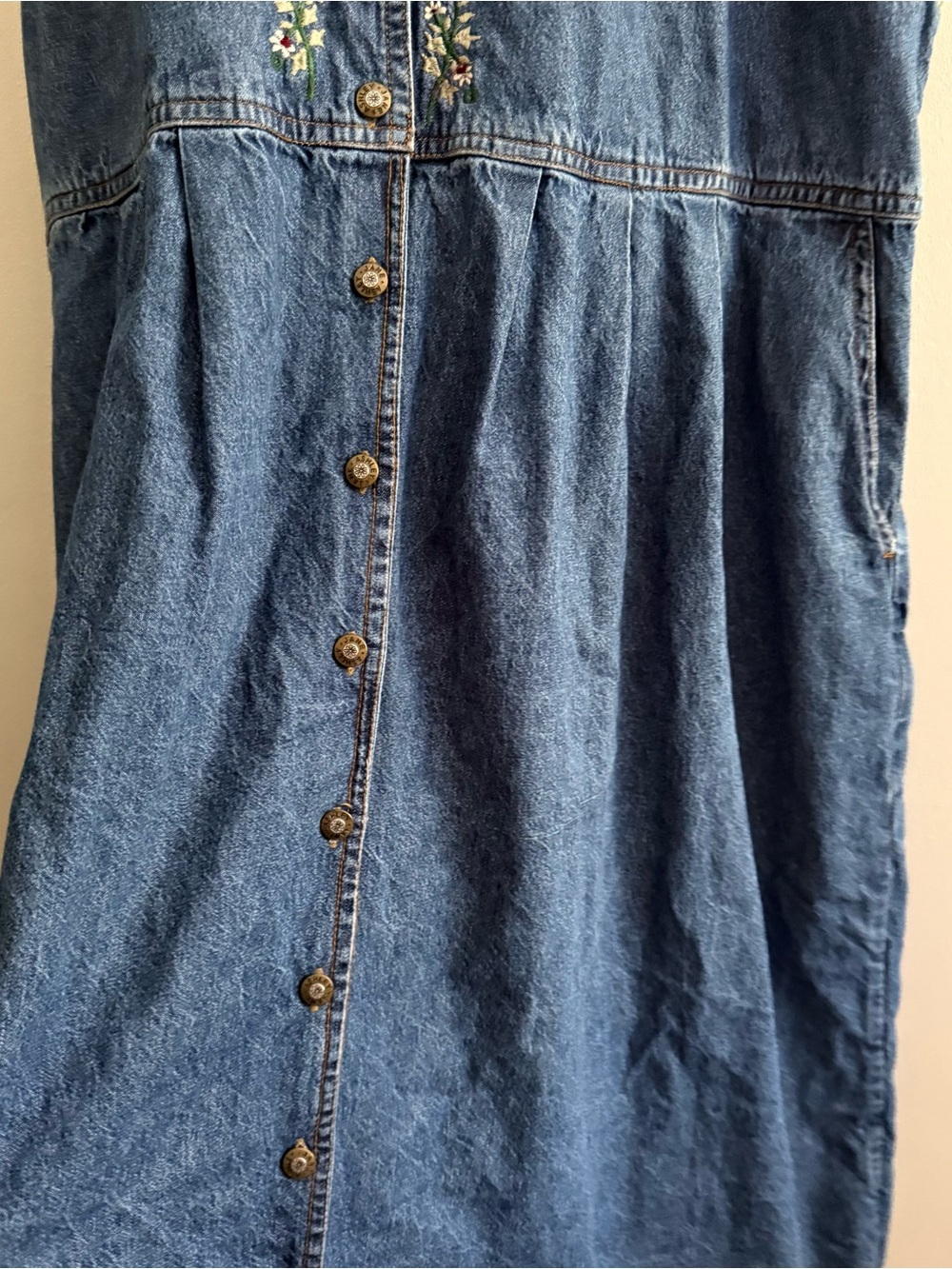 Vintage Blue Denim Midi Dress with Floral Embroidery - Picture 7 of 8
